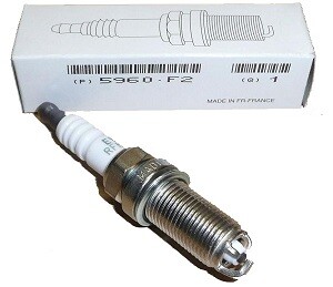 Свеча зажигания EW7,EW10,EW12 - Peugeot/Citroen 5960F2