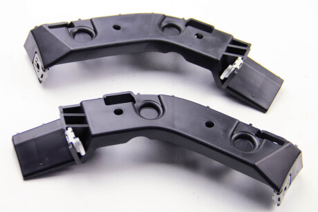 Вузол Кріплення бампера - Peugeot/Citroen 741648