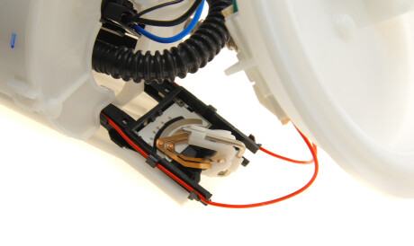 Фото 3 - Топливный насос PIERBURG 7.03794.21.0 (703794210)