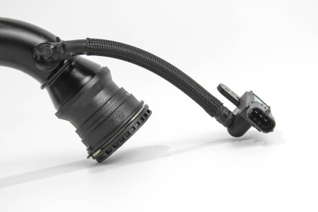 Фото 2 - Патрубок турбины RENAULT 144607625R