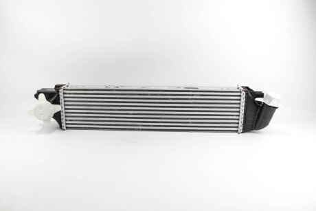 Радіатор інтеркулера Trafic III/Opel Vivaro 1.6dCi 14- - RENAULT 144962019R (фото 1)