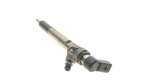 Фото 2 - Форсунка паливна RENAULT 166008052R