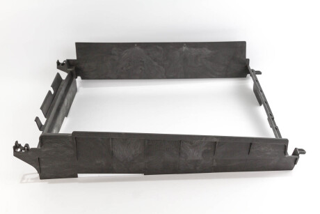 Дефлектор радиатора - RENAULT 215596207R