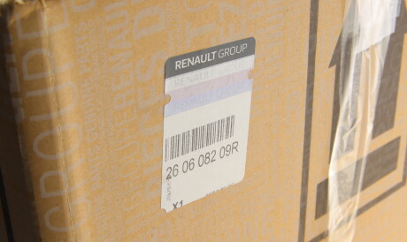 Фото 2 - Фара основна RENAULT 260608209R