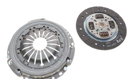 Комплект сцепления Sandero II 1.0 17- - RENAULT 302057069R