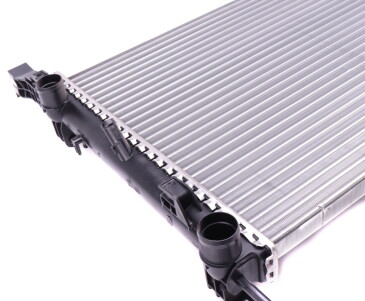 Фото 5 - Радіатор охолодження RENAULT 8200418327