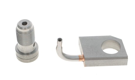 Форсунка масляная Master 2.5 dCi 01- - ((8200421265)) RENAULT 8200421265