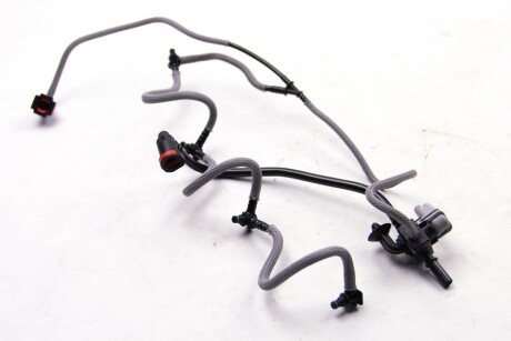 Трубка паливна - RENAULT 8200503234