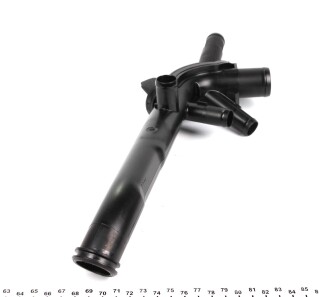 Фото 3 - Патрубок системи охолодження RENAULT 8200557831