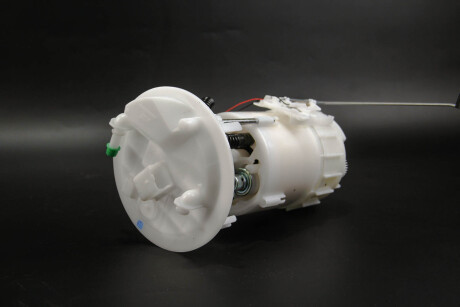 Фото 2 - Топливный насос RENAULT 8200683188