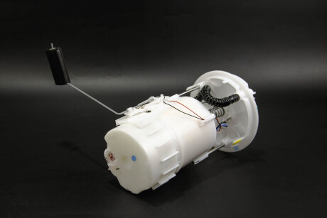 Фото 3 - Топливный насос RENAULT 8200683188