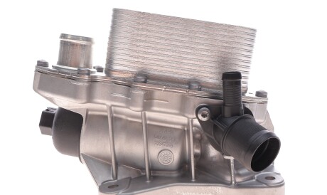 Корпус масляного фильтра с охладителем Master III 2010- - ((8201005235)) RENAULT 8201005235