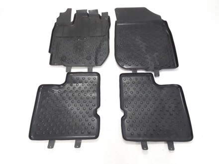 Напольные коврики (резиновые) Duster / Dacia Duster I 2013-2018 комплект 4 шт - RENAULT 8201581618