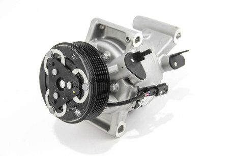 Фото 3 - Компресор кондиціонера RENAULT 926005154R