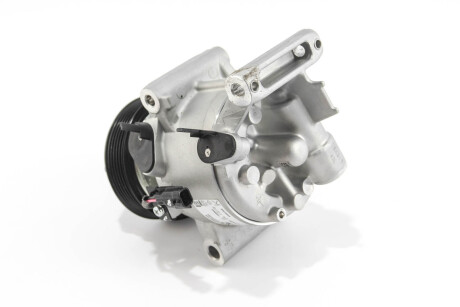 Фото 4 - Компресор кондиціонера RENAULT 926005154R