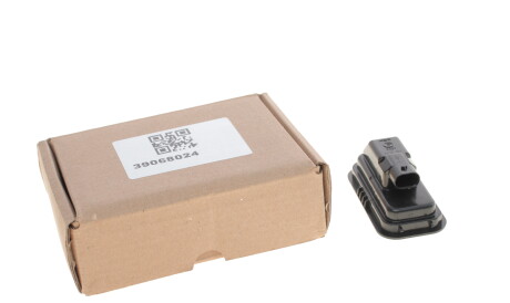 Фото 3 - Автозапчасть ROTWEISS 39068024