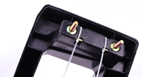 Кут бампера (заднього) MB 609-709 (R) (черний)(пошкоджено фіксатори кронштейна кріплення) - ROTWEISS DSC_RW88023