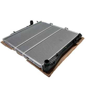 Фото 2 - Радиатор охлаждения двигателя SATO TECH R12111