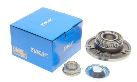 Підшипник маточини передньої BMW 5 (E34) 7 (E32) 8 (E31) -99 (к-кт) (ABS) - SKF VKBA 3667