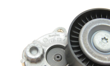 Фото 3 - Ролик ремня приводного SKF VKM 38020 (VKM38020)