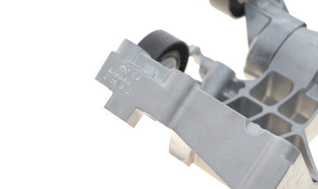 Фото 2 - Ролик ремня приводного SKF VKM 38868 (VKM38868)