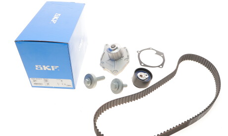 Комплект ременя ГРМ + помпа - (1741084A10, 1741084A11, 2101000Q0E) SKF VKMC 06134-2