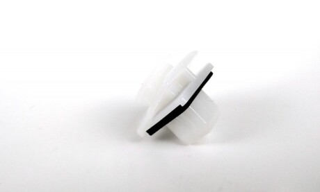 Фото 2 - Автозапчасть SUBARU 909150032