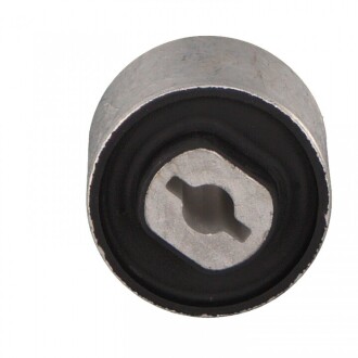 Фото 2 - Сайлентблок важеля SWAG 55 92 2756 (55922756)