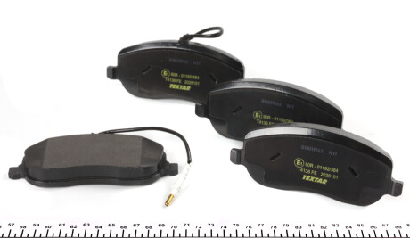 Фото 2 - Гальмівні колодки TEXTAR 2026101