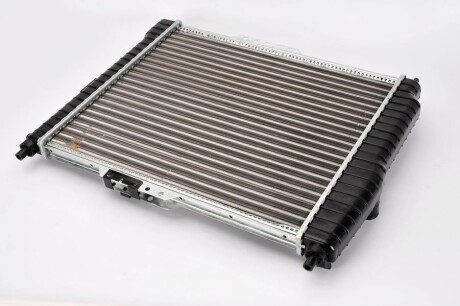 Фото 3 - Радиатор охлаждения двигателя THERMOTEC D70010TT