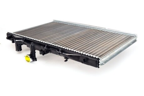 Фото 2 - Радиатор охлаждения двигателя THERMOTEC D73008TT