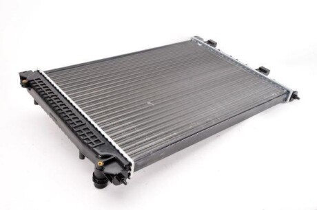 Фото 3 - Радиатор охлаждения двигателя THERMOTEC D7A018TT