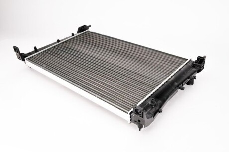 Фото 8 - Радиатор охлаждения двигателя THERMOTEC D7F032TT