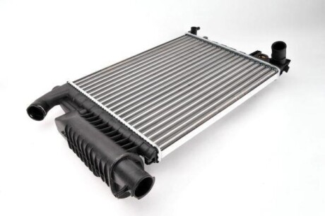 Фото 3 - Радіатор охолодження THERMOTEC D7P041TT