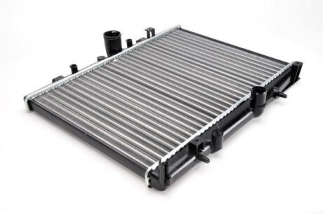 Фото 3 - Радіатор охолодження THERMOTEC D7P045TT