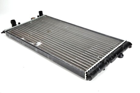 Фото 4 - Радіатор охолодження THERMOTEC D7W049TT