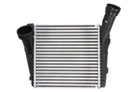 Ch?odnica powietrza dolotowego AUDI Q7, PORSCHE CAYENNE, VW TOUAREG 3.0/3.0D/4.2D 11.04- - THERMOTEC DAN001TT