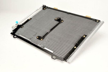 Радіатор кондиціонера - ((2028301070, A2028301070)) THERMOTEC KTT110033