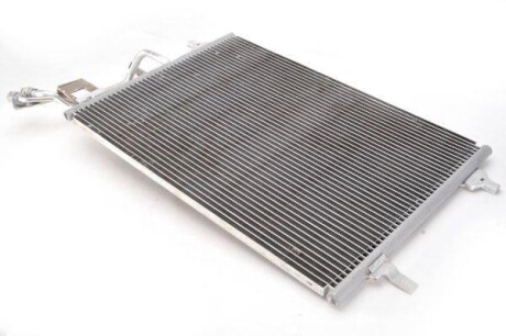 Фото 3 - Радиатор кондиционера THERMOTEC KTT110081