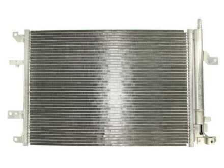 Радіатор кондиціонера - ((30648954, 30781281, 31267200, 30780199)) THERMOTEC KTT110245