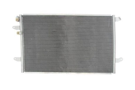 Радіатор кондиціонера - ((3D0820411G, 3D0820411C, 3D0820411E)) THERMOTEC KTT110518