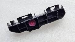 Кронштейн бампера - TOYOTA 5256242050