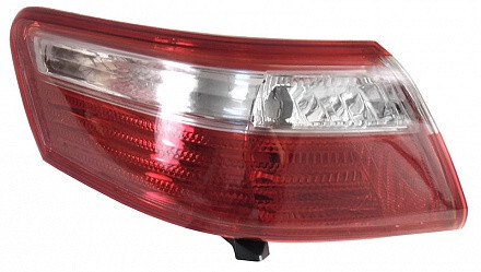Фонарь задний комбинированный в сборе - TOYOTA 8156133480