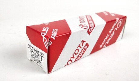 Фото 2 - Свічка запалювання TOYOTA 9091901253