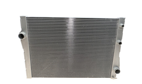 Радіатор охолодження BMW X5 (E70)/X6 (E71/E72) 3.0d/3.5i/4.0d 07- M57/N55/N57 AUTOMOTIVE - ((17117533472)) TRUCKTEC 08.40.145 (фото 1)