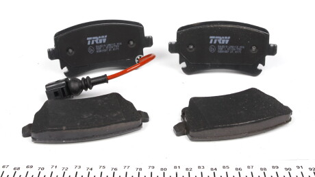 Фото 2 - Гальмівні колодки TRW GDB1557