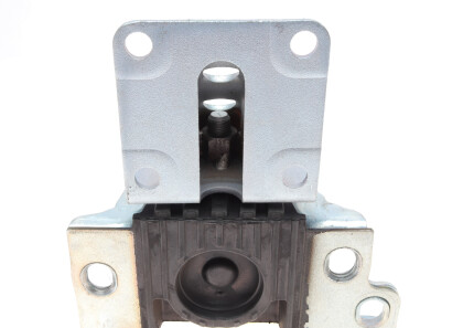 Фото 2 - Подушка двигателя UC-EL 31651