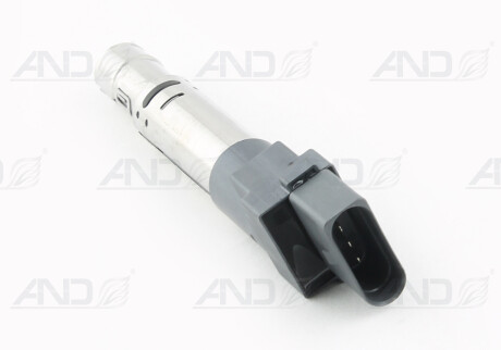 Фото 3 - Катушка зажигания VAG 022905715B