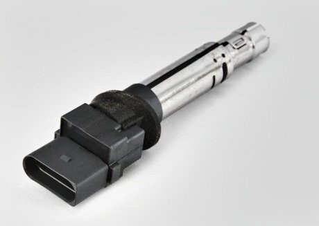 Катушка зажигания с наконечником провода к свече зажигания - VAG 022905715E