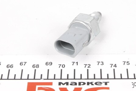 Фото 3 - Датчик стоп сигналу VAG 02T945415P